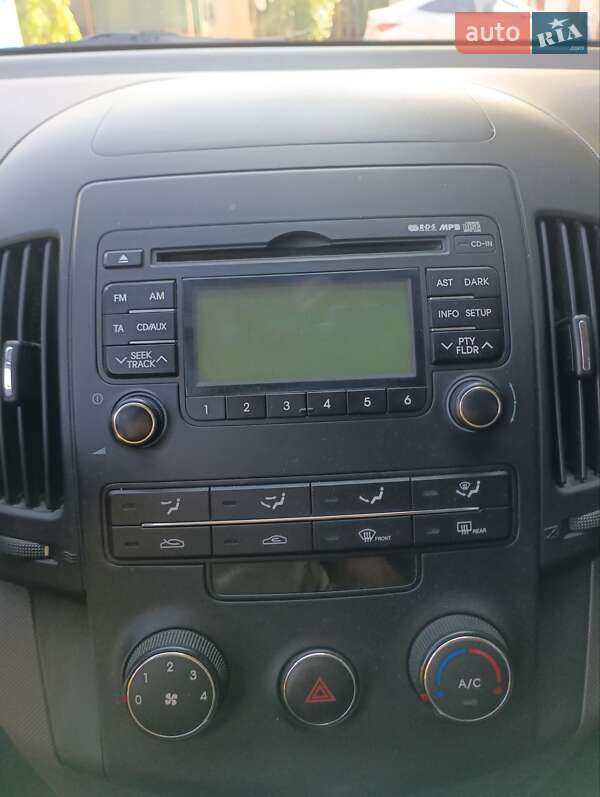 Универсал Hyundai i30 2012 в Запорожье