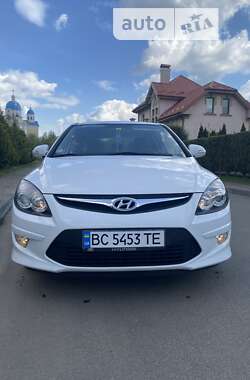 Хэтчбек Hyundai i30 2011 в Червонограде