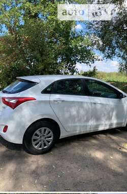 Хэтчбек Hyundai i30 2016 в Пирятине