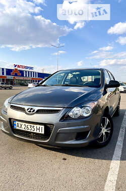 Хэтчбек Hyundai i30 2009 в Кропивницком