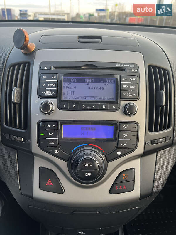 Хэтчбек Hyundai i30 2008 в Ковеле фото 3 Хэтчбек Hyundai i30 2008 в Ковеле