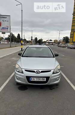 Хэтчбек Hyundai i30 2009 в Киеве