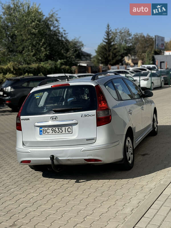 Универсал Hyundai i30 2010 в Киеве
