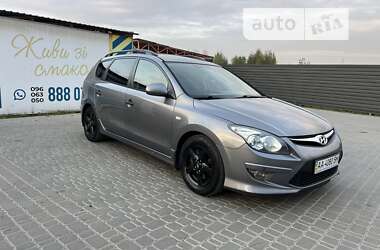 Универсал Hyundai i30 2011 в Киеве