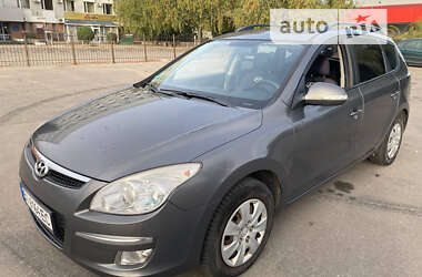 Универсал Hyundai i30 2008 в Полтаве