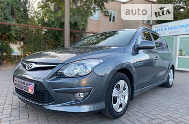 Універсал Hyundai i30 2011 в Кривому Розі