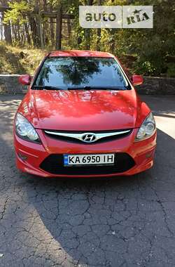 Хэтчбек Hyundai i30 2011 в Киеве