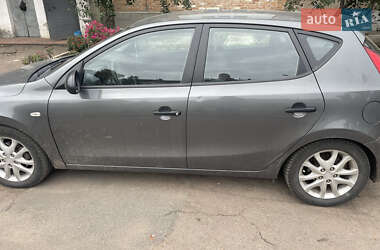 Хэтчбек Hyundai i30 2007 в 