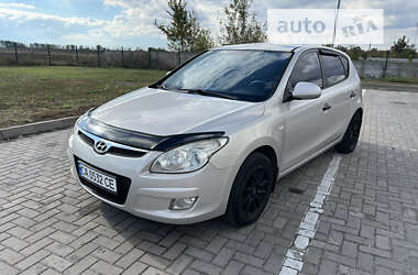 Хэтчбек Hyundai i30 2008 в Золотоноше