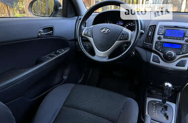 Универсал Hyundai i30 2010 в Радивилове