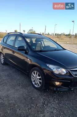 Универсал Hyundai i30 2010 в Баштанке