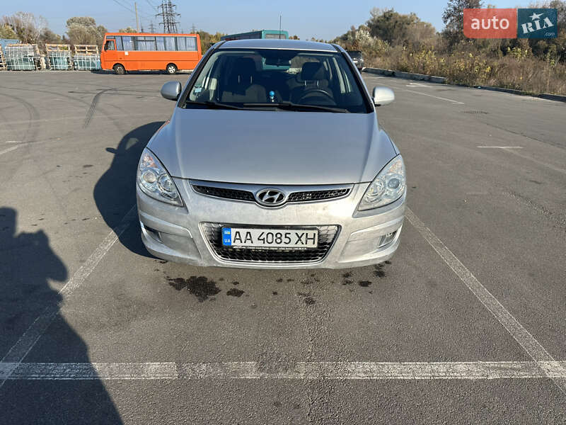 Хетчбек Hyundai i30 2008 в Києві