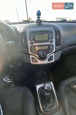 Хэтчбек Hyundai i30 2008 в 