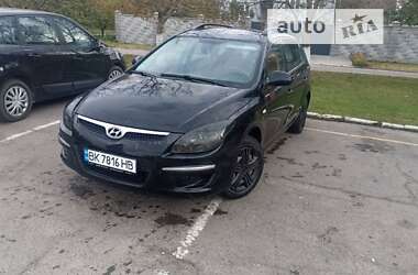 Універсал Hyundai i30 2008 в Корнині