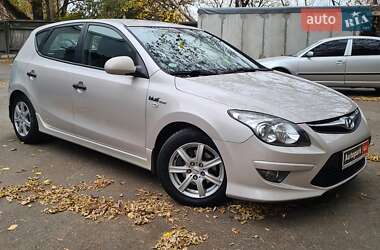 Хэтчбек Hyundai i30 2011 в Киеве