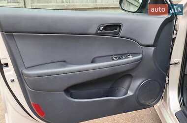 Хэтчбек Hyundai i30 2011 в Киеве