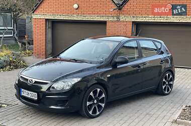 Хэтчбек Hyundai i30 2009 в Виннице