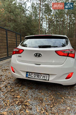 Хэтчбек Hyundai i30 2014 в Луцке