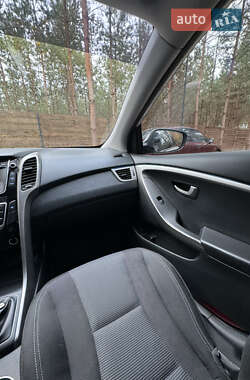 Хэтчбек Hyundai i30 2014 в Луцке