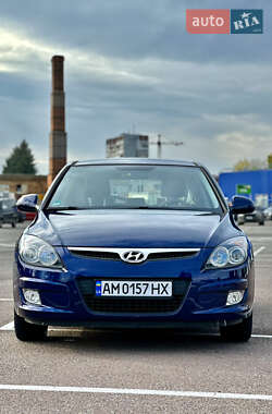 Хэтчбек Hyundai i30 2008 в Житомире