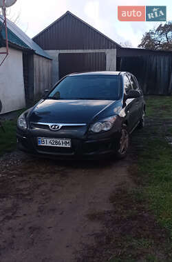 Хэтчбек Hyundai i30 2009 в Опошне