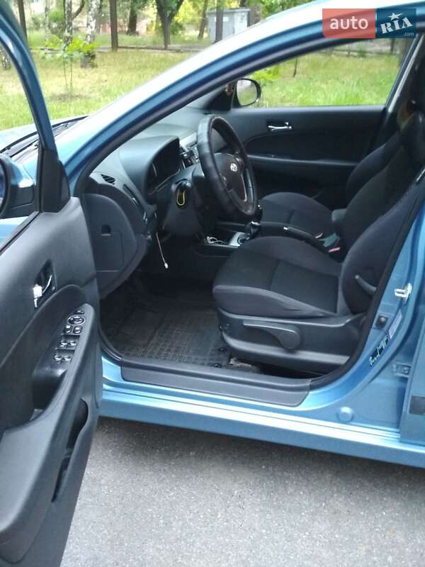 Универсал Hyundai i30 2011 в Запорожье фото 6 Универсал Hyundai i30 2011 в Запорожье