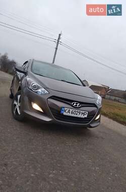 Хэтчбек Hyundai i30 2014 в Иванове