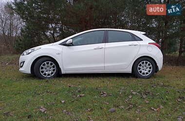 Хетчбек Hyundai i30 2012 в Рівному