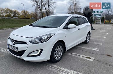 Універсал Hyundai i30 2014 в Олександрії