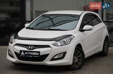 Хэтчбек Hyundai i30 2013 в Харькове