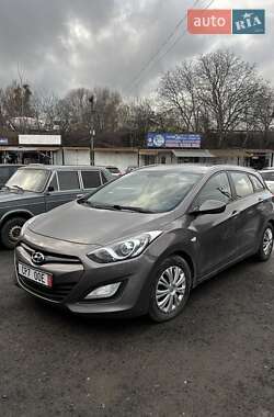 Универсал Hyundai i30 2015 в Львове