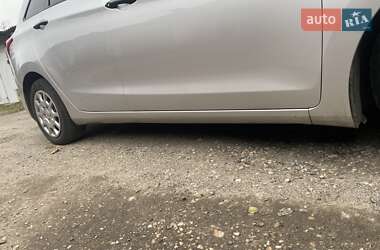 Универсал Hyundai i30 2013 в Запорожье