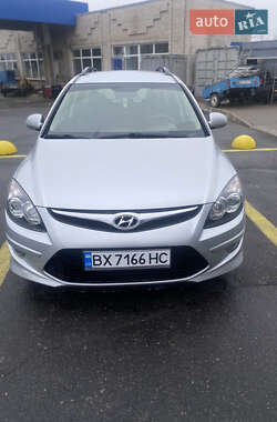 Универсал Hyundai i30 2010 в Хмельницком