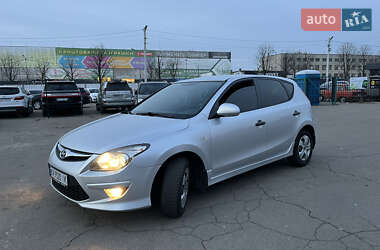 Хетчбек Hyundai i30 2011 в Києві