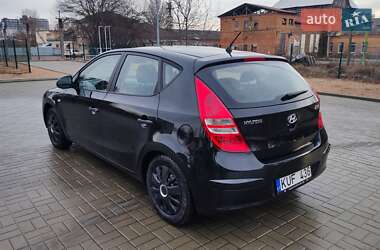 Хетчбек Hyundai i30 2009 в Житомирі