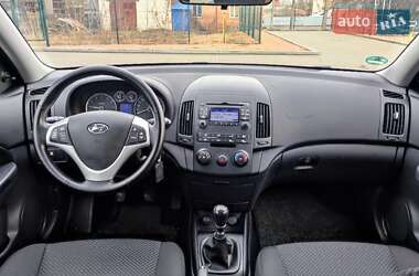 Хетчбек Hyundai i30 2009 в Житомирі