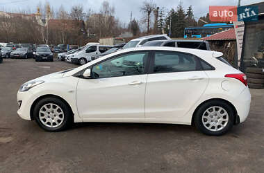 Хэтчбек Hyundai i30 2012 в Виннице