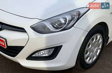 Хэтчбек Hyundai i30 2012 в Виннице