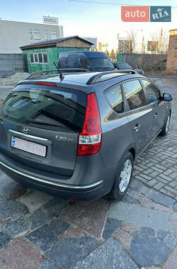 Универсал Hyundai i30 2009 в Сумах