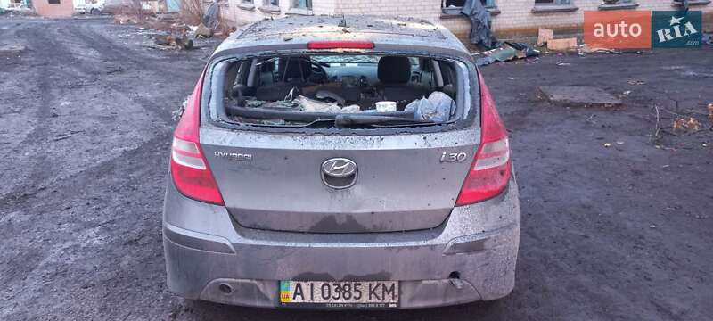 Хэтчбек Hyundai i30 2011 в Покровском