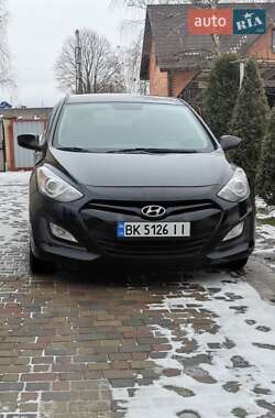 Хэтчбек Hyundai i30 2013 в 