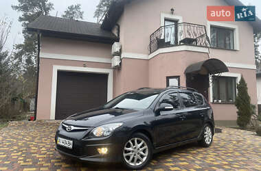 Универсал Hyundai i30 2010 в 