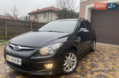 Универсал Hyundai i30 2010 в 