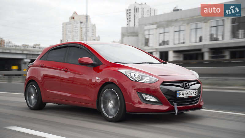 Хэтчбек Hyundai i30 2013 в Киеве