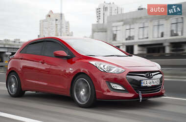 Хэтчбек Hyundai i30 2013 в Киеве