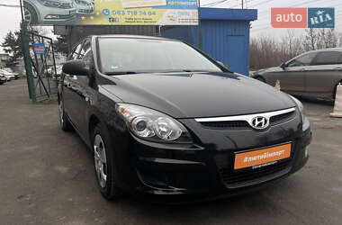 Хэтчбек Hyundai i30 2008 в Сумах