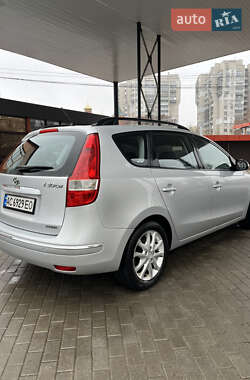 Универсал Hyundai i30 2008 в Днепре