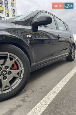 Хэтчбек Hyundai i30 2008 в 