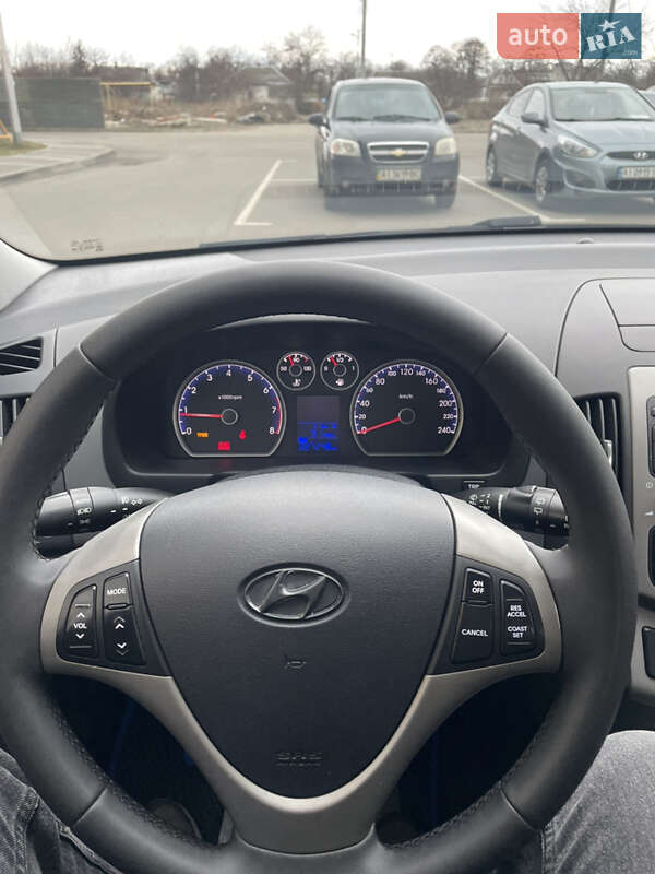 Хэтчбек Hyundai i30 2008 в Борисполе