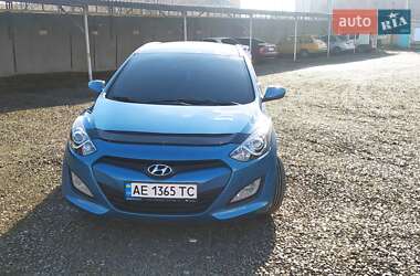 Универсал Hyundai i30 2012 в Никополе